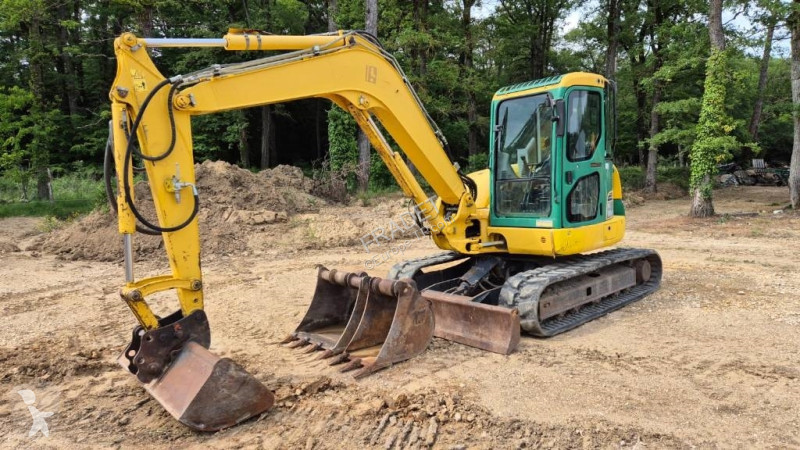 Escavadora Komatsu MR-3