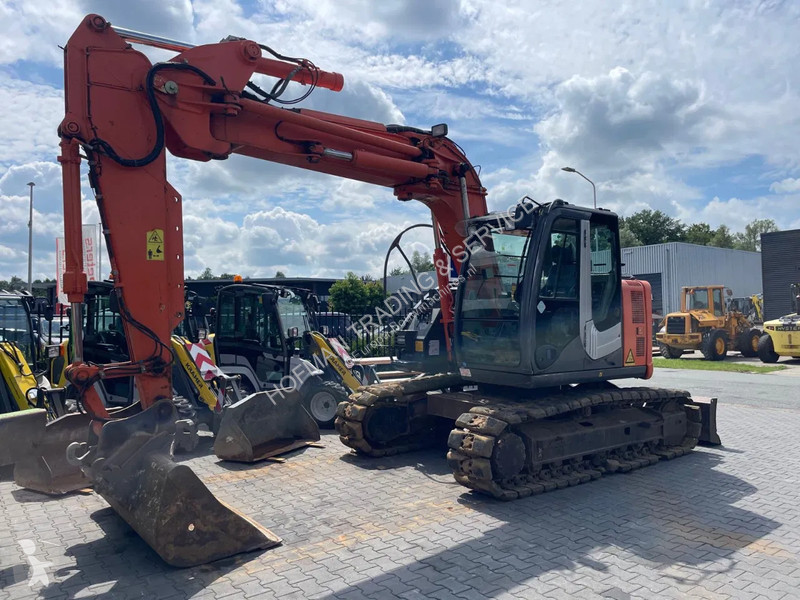 Excavadora Hitachi -3