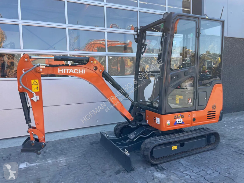 Escavadora Hitachi ZX19-6