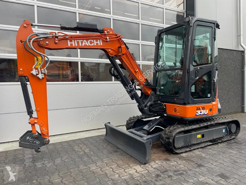 Escavadora Hitachi ZX33U-6 | A/C