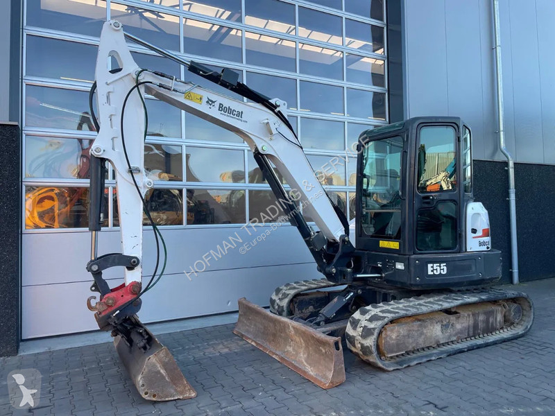Escavadora Bobcat E55