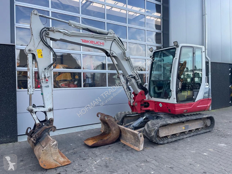 Excavadora Takeuchi