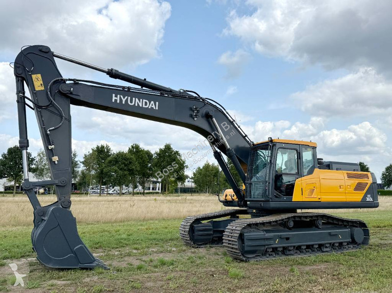 جرافة Hyundai HX360L - New / Unused / Hammer Lines