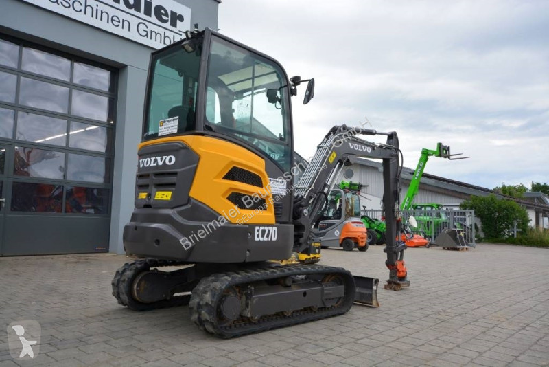 Escavadora Volvo EC 27 D
