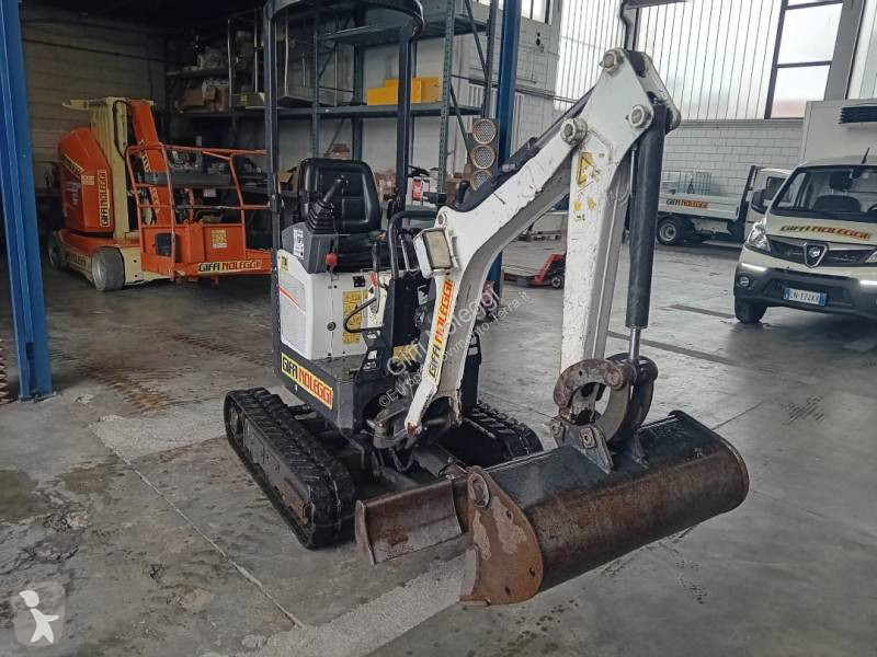 Escavadora Bobcat