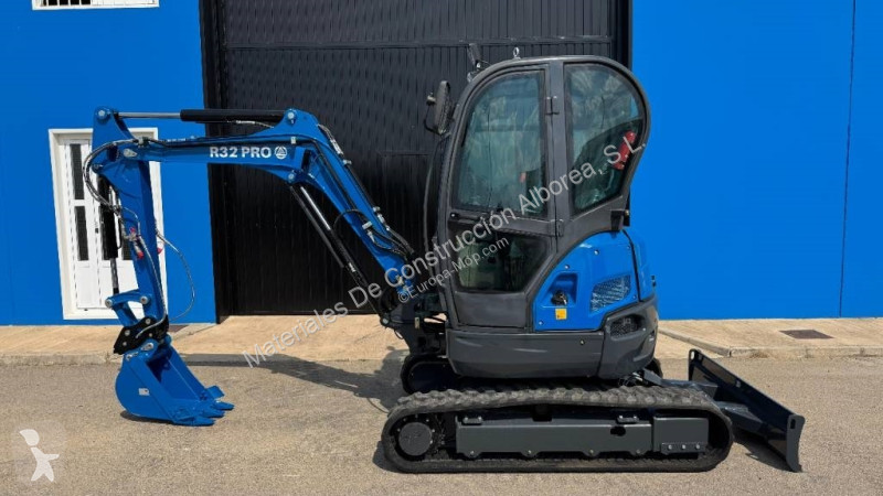 Escavadora Rippa R32 PRO