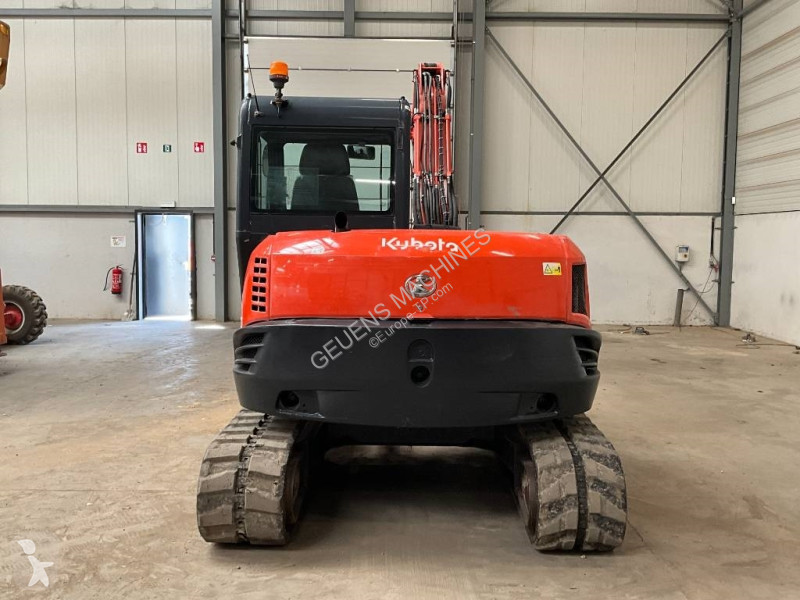 Escavadora Kubota KX 080-4
