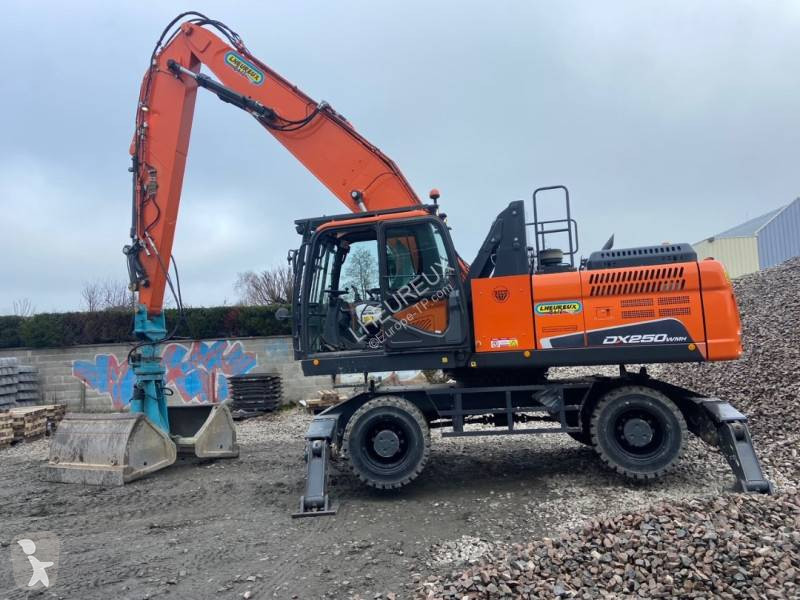 Escavatore Doosan DX250WMH