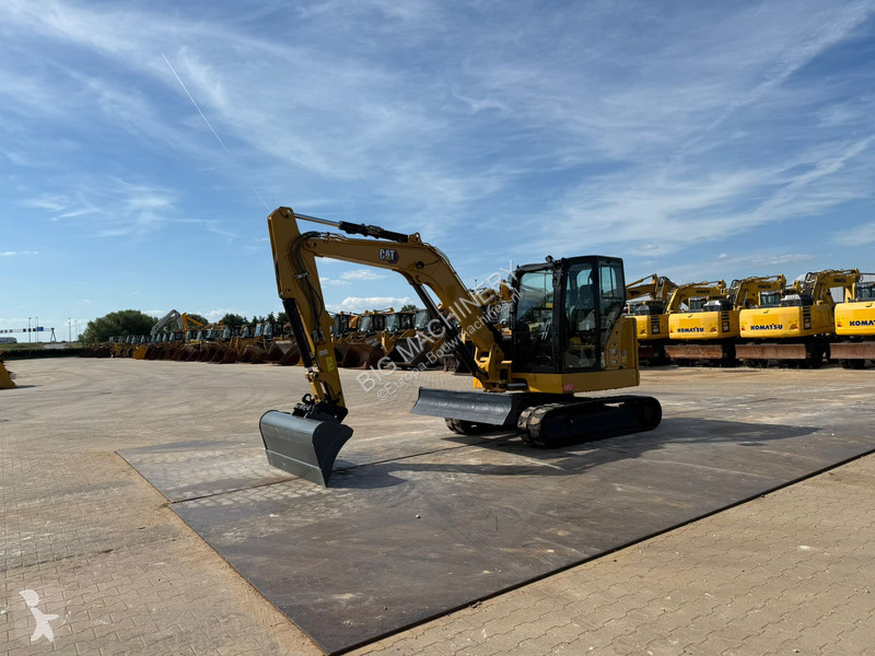 Excavator Caterpillar R