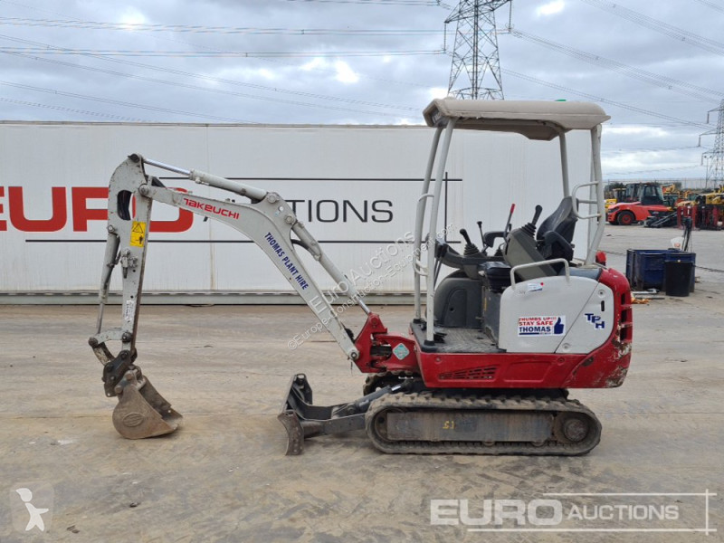 Escavadora Takeuchi TB216