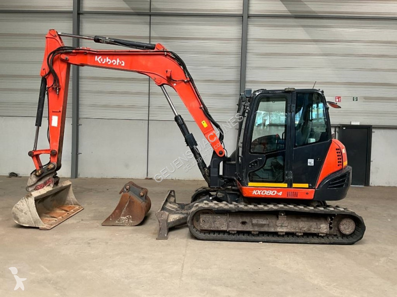 Escavadora Kubota KX 080-4