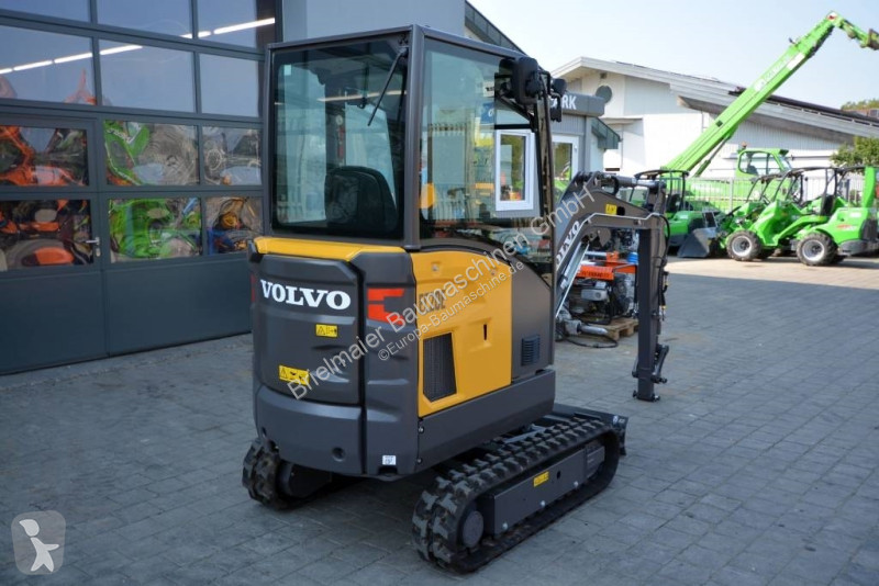 Escavadora Volvo EC 20 E