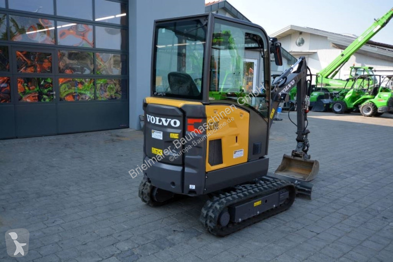 Escavadora Volvo EC 18 E