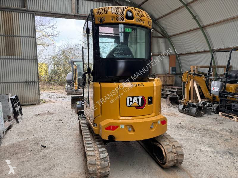 Escavadora Caterpillar 302.7CR
