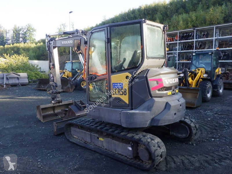 Escavadora Volvo F