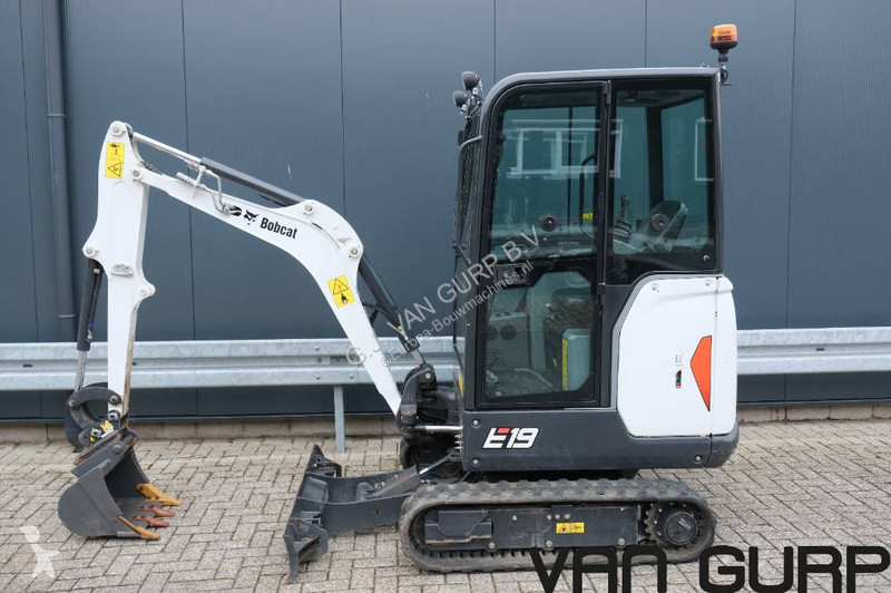 Escavadora Bobcat E19 | 2023 | 477h