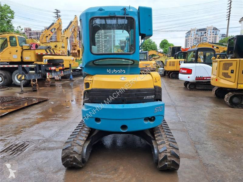 Escavadora Kubota KX135