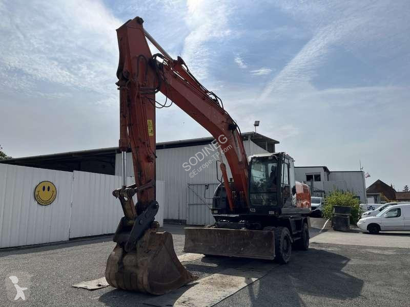 Escavatore Hitachi