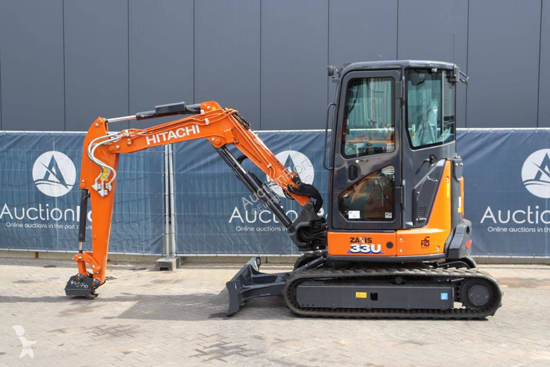 Escavadora Hitachi ZX33U-6 CLR
