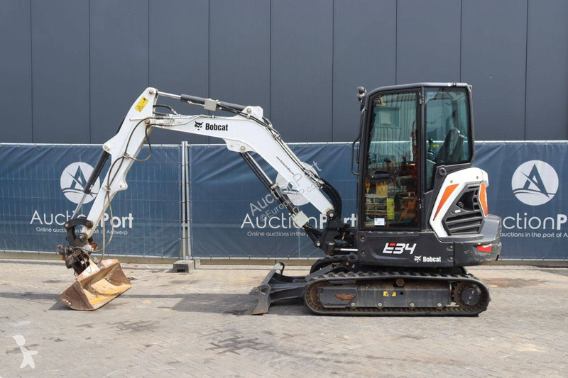 جرافة Bobcat E34