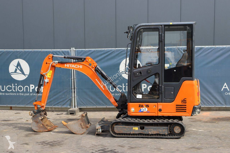 Excavator Hitachi ZAXIS19-CR