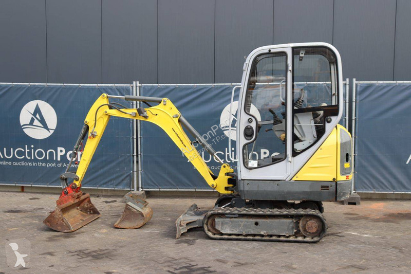 Escavadora Neuson 1404