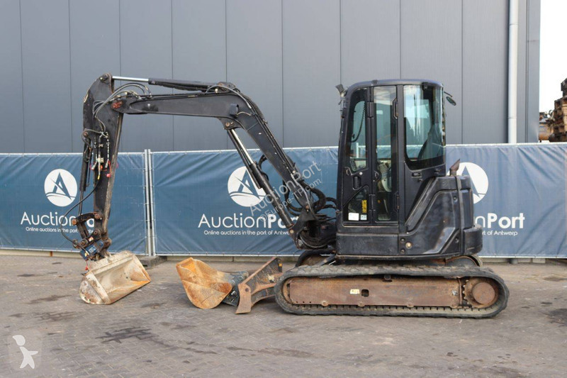 Escavadora Hitachi ZX52U-3 CLR