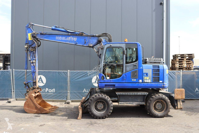 Escavatore Komatsu PW148-8