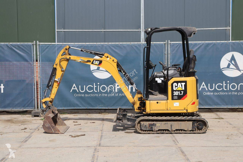Excavator Caterpillar 301.7 CR