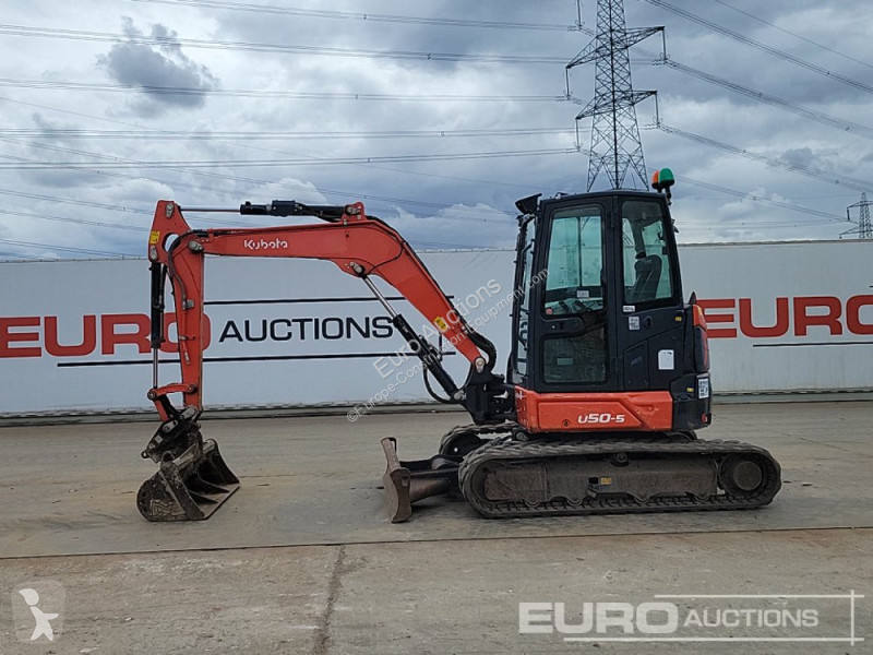 Lopatový nakládač Kubota U50-5
