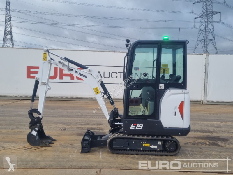 Lopatový nakládač Bobcat E19