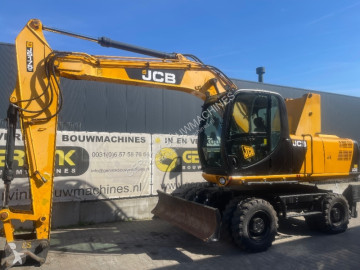 Excavadora de ruedas JCB