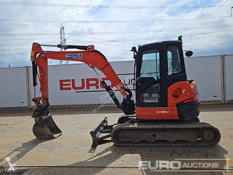 Lopatový nakládač Kubota U48-4