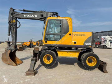 Excavadora de ruedas Volvo