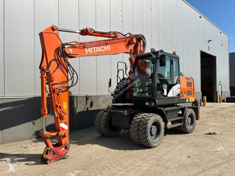 Lopatový nakládač Hitachi 140 W-5B