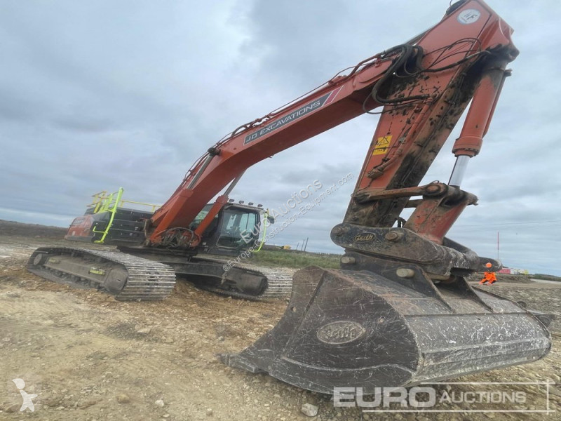 Excavadora Hitachi LC-7