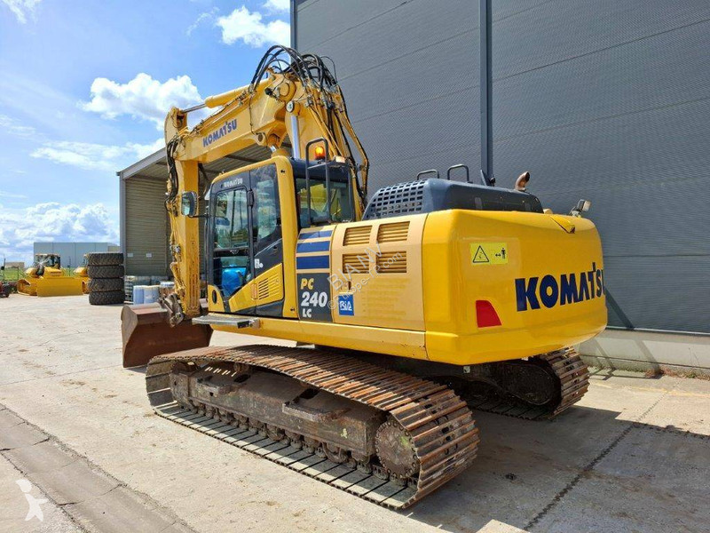 Escavadora Komatsu
