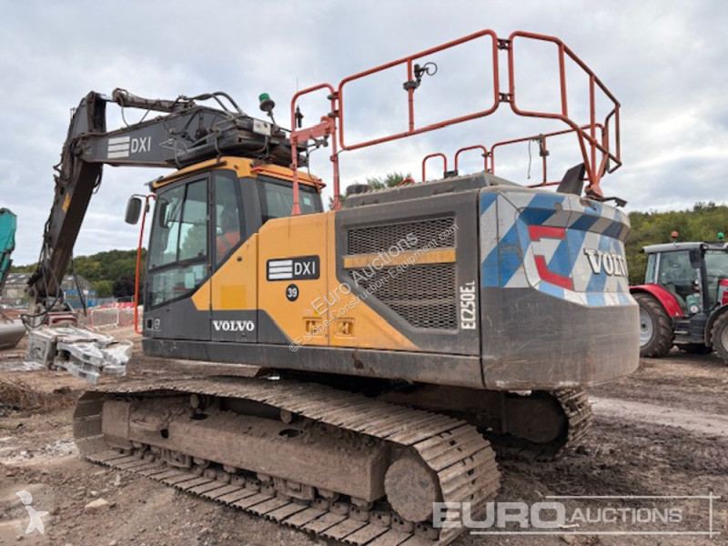 Graafmachine Volvo EC250EL