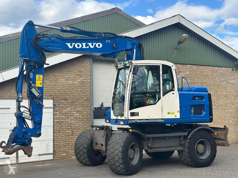 Excavadora Volvo