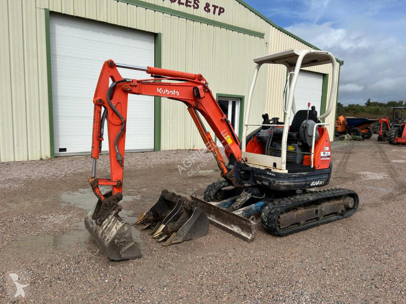 Excavadora Kubota -3
