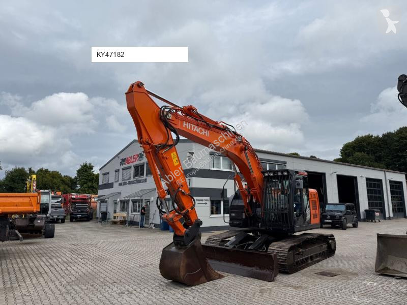 Escavadora Hitachi ZX225 USLC-5 B Kettenbagger...