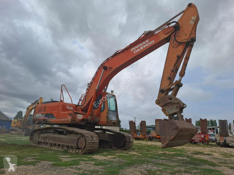 Excavadora Doosan LC-V
