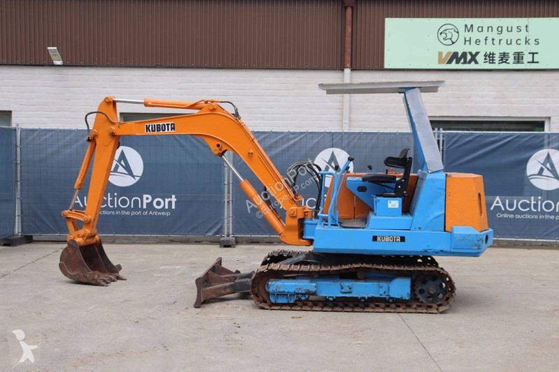 Excavadora Kubota KH-033