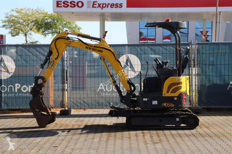 Skovl New Holland E17C