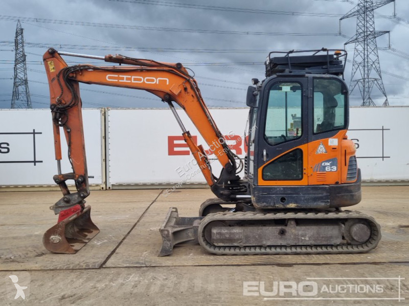 Lopatový nakládač Doosan DX63-3