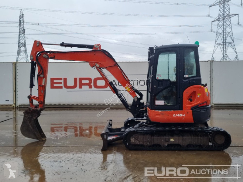 Lopatový nakládač Kubota U48-4