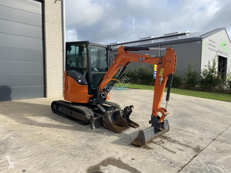 Rýpadlo Hitachi ZX26U-6 CR