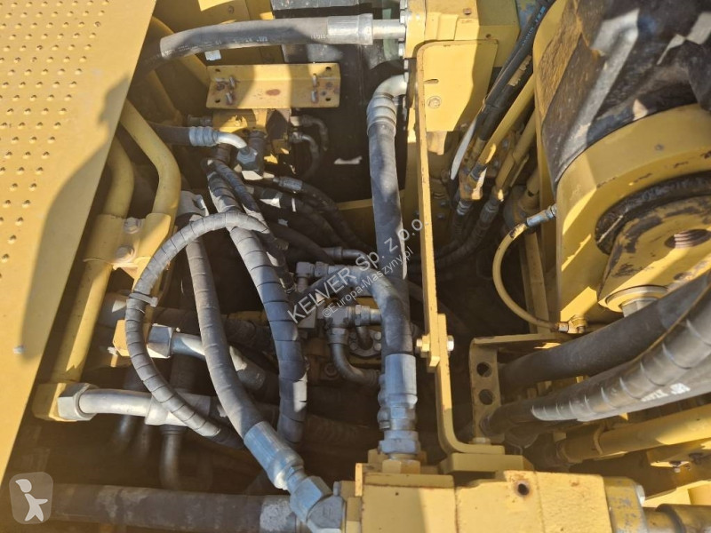 جرافة Caterpillar LRR * 2011r. *