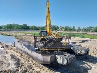 Lopatový nakládač JCB BIGFLOAT 220LC