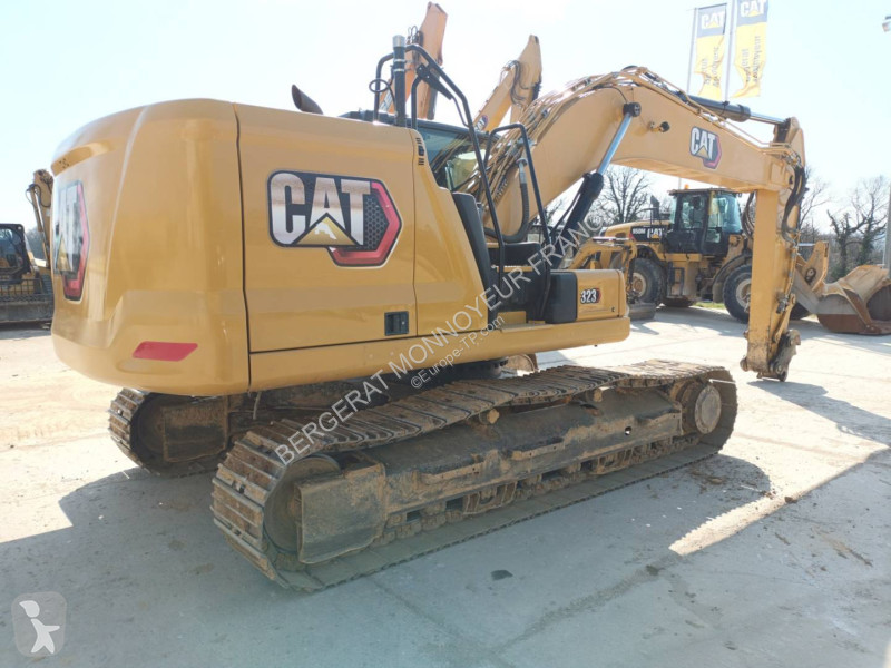 Rýpadlo Caterpillar 323